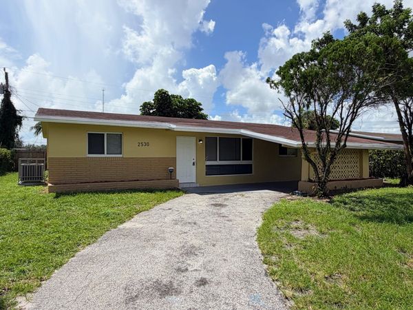 2530 NW 26th Court, Oakland Park, FL 33311
