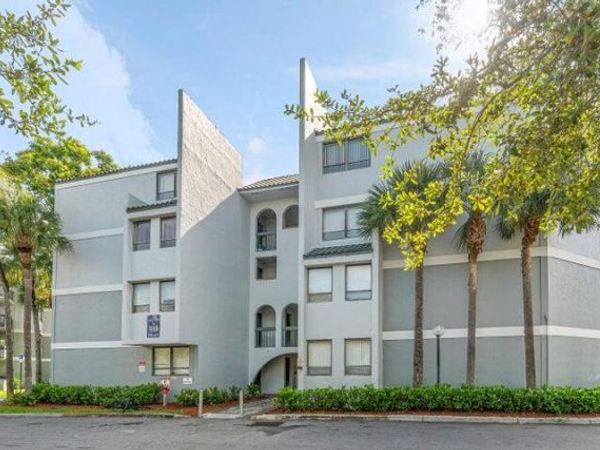 1880 N Congress Avenue, Unit 104, West Palm Beach, FL 33401