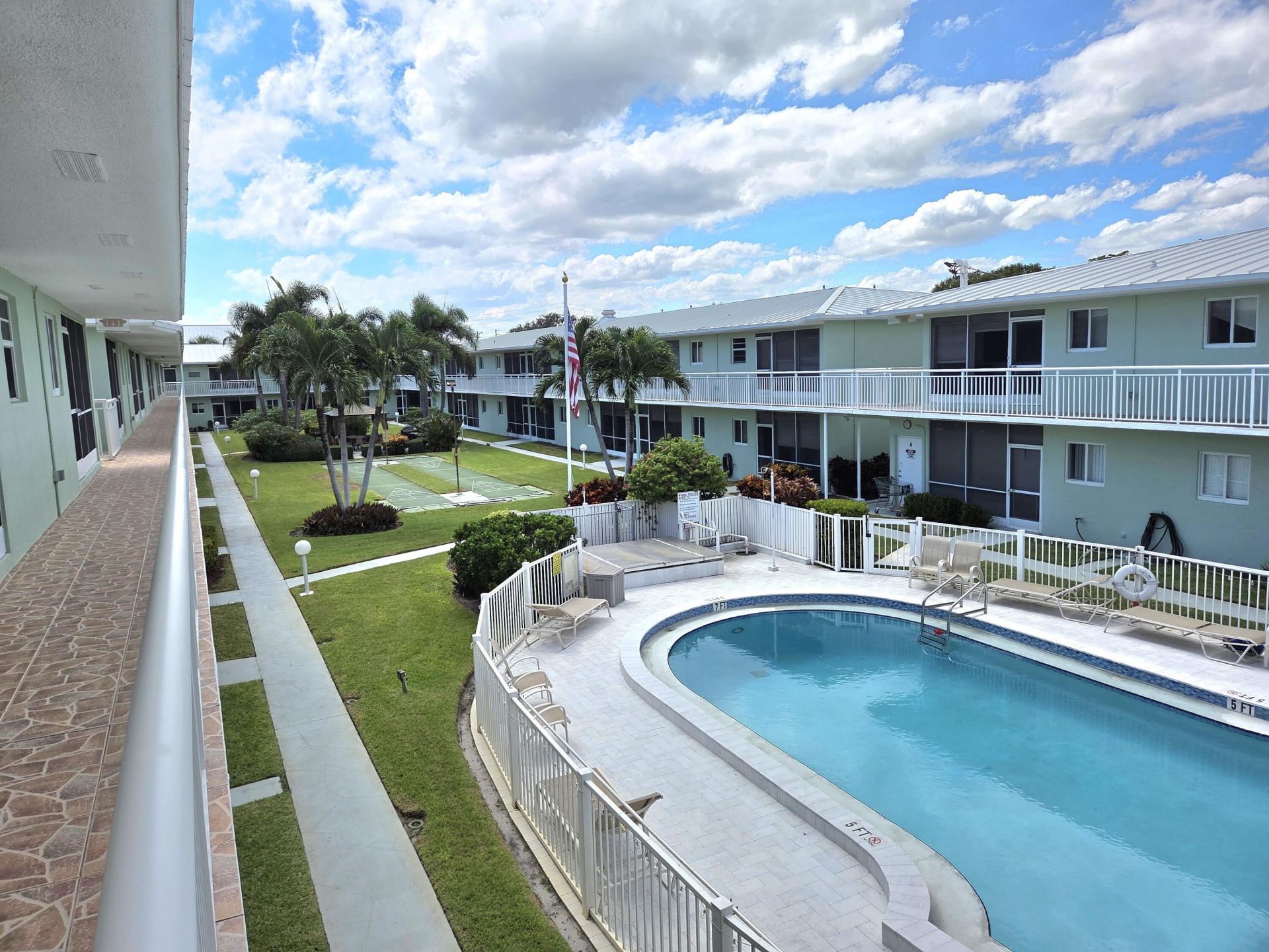 2100 NE 38th Street, Unit 110, Lighthouse Point, FL 33064 Photo