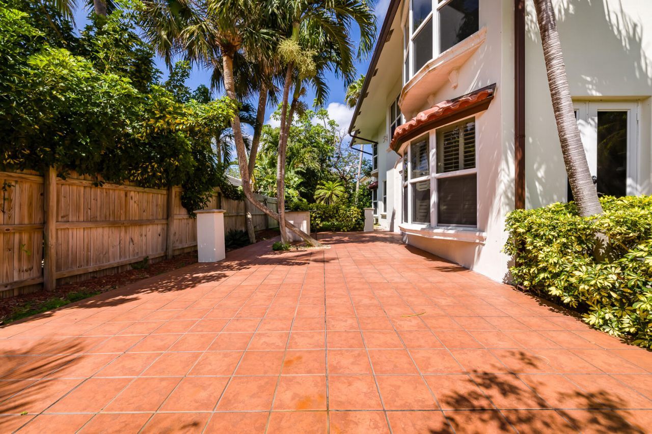 4108 S Ocean Boulevard, Highland Beach, FL 33487 Photo