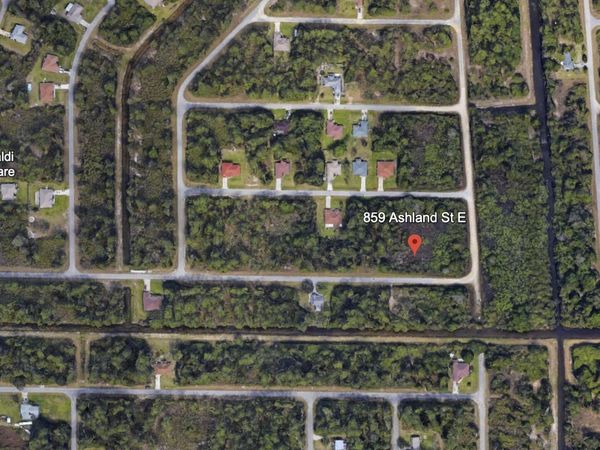 859 ASHLAND Street E, Lehigh Acres, FL 33974