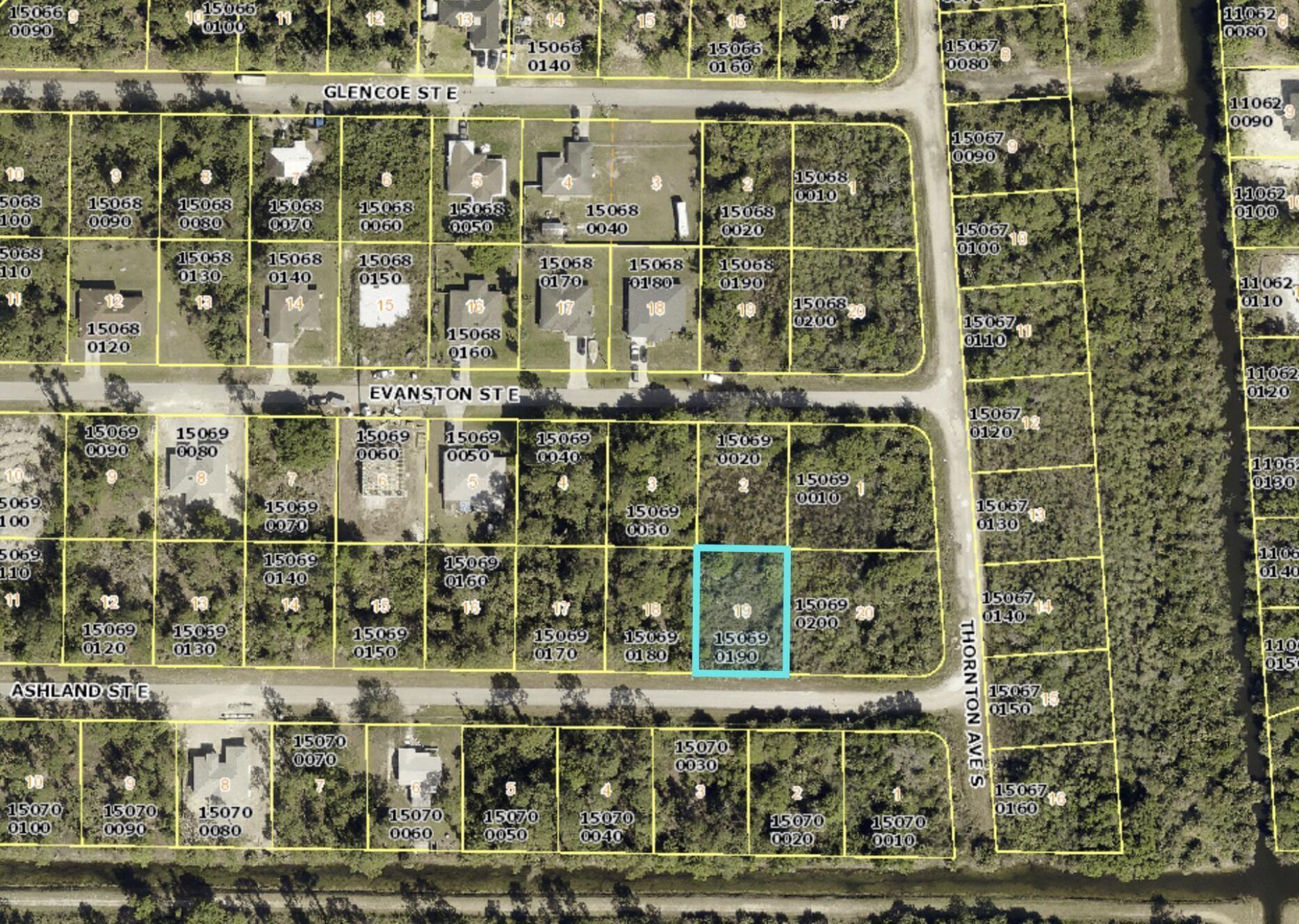 859 Ashland Street E, Lehigh Acres, FL 33974 Photo