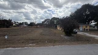 Avenue R, Fort Pierce, FL 34947 Photo