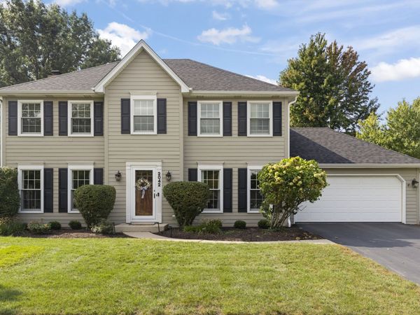 2042 Richton Drive , Wheaton, IL 60189
