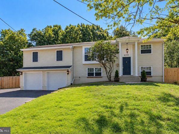 9703 FAIRMONT AVENUE, MANASSAS, VA 20109