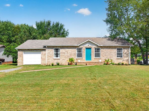 205 Marshall Dr , Clarksville, TN 37042