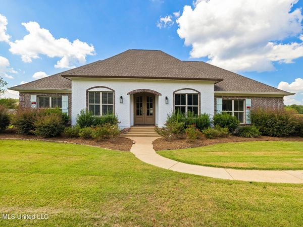 118 Flowers Lane, Brandon, MS 39047