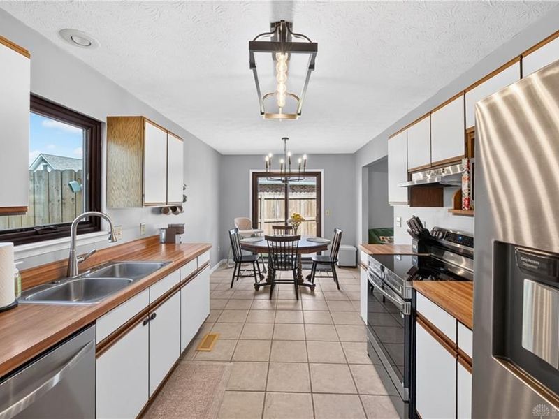 2509 Aberdeen Court, Troy, OH 45373 Photo 12