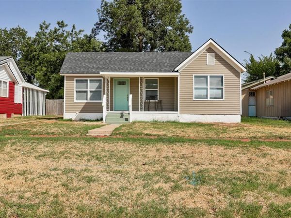 414 E Perkins Avenue, Guthrie, OK 73044