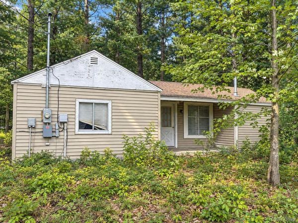 1277 East Avenue , Frost Township, Mi 48625