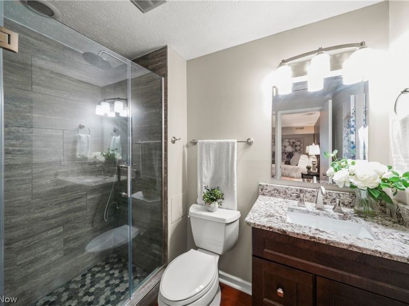 9771 Sunrise Boulevard, Unit N2, North Royalton, OH 44133 Photo 12