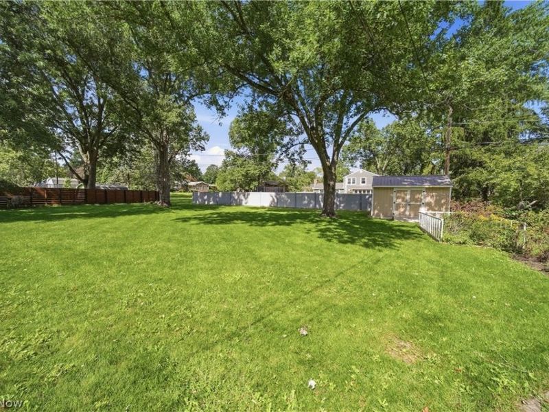 2769 Englewood Drive NE, Canton, OH 44721 Photo 42