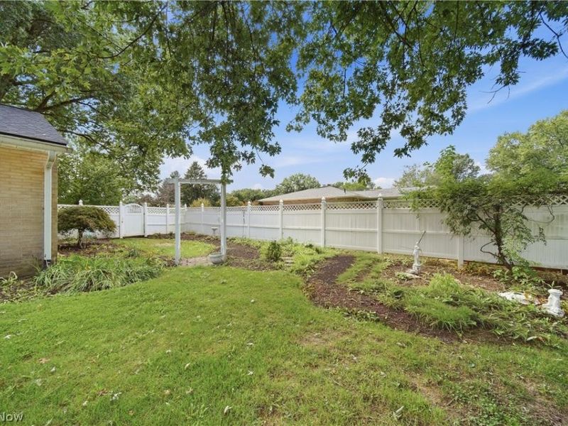 2769 Englewood Drive NE, Canton, OH 44721 Photo 45