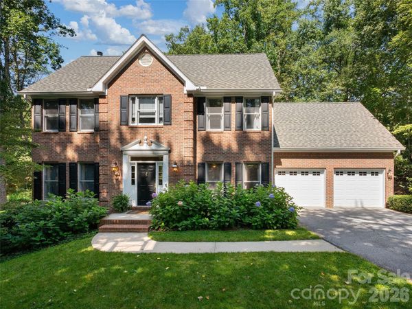 306 Red Fox Circle, Asheville, NC 28803