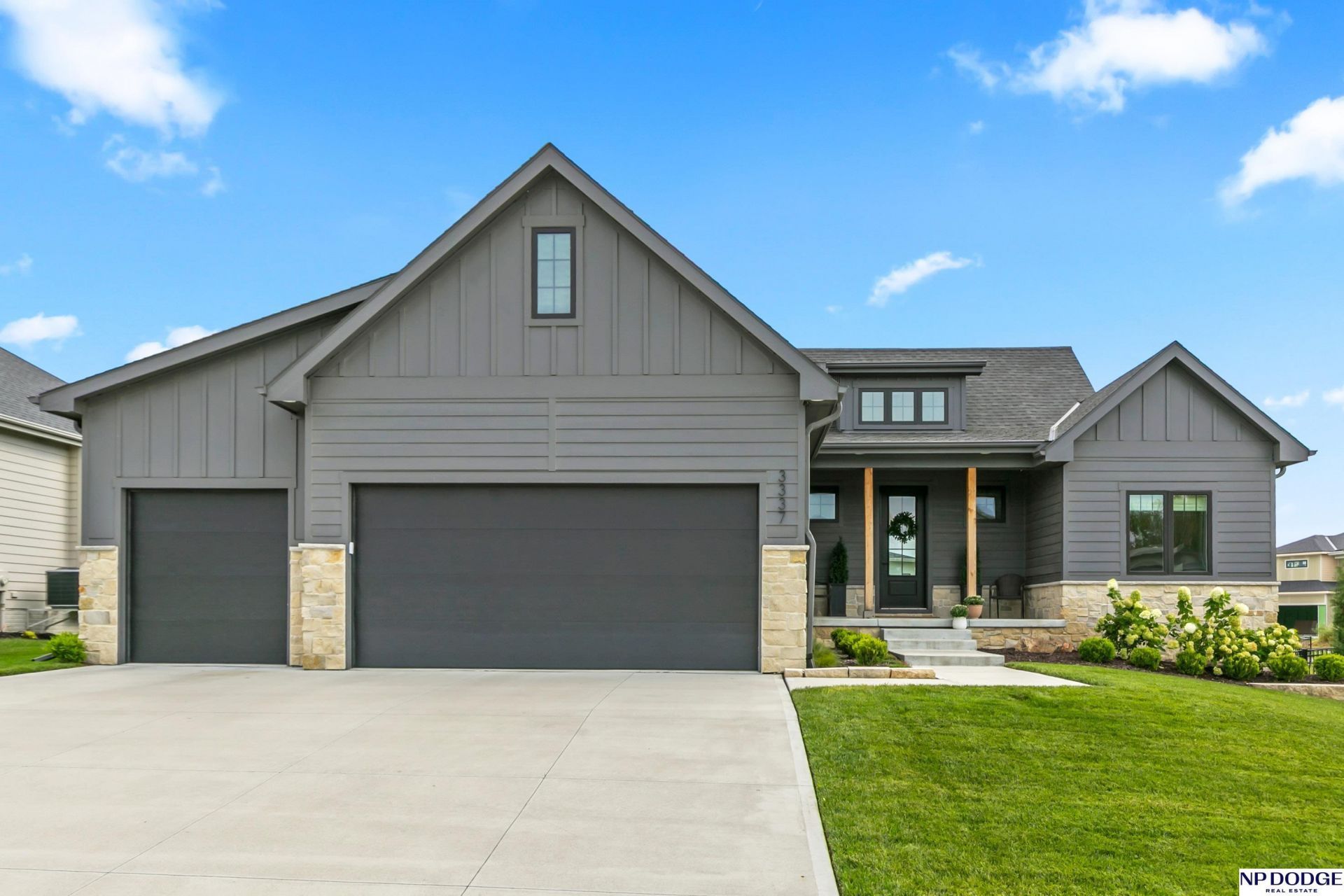 3337 S 212 Avenue Photo 6