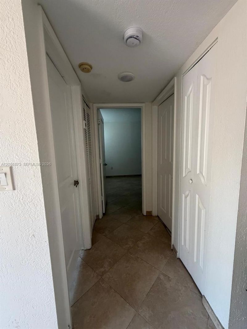 10115 NW 9th St Cir , Unit 6-106, Miami, FL 33172 Photo