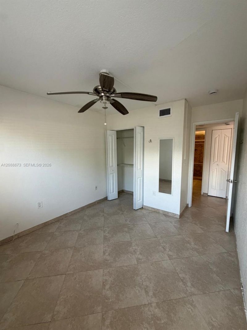 10115 NW 9th St Cir , Unit 6-106, Miami, FL 33172 Photo