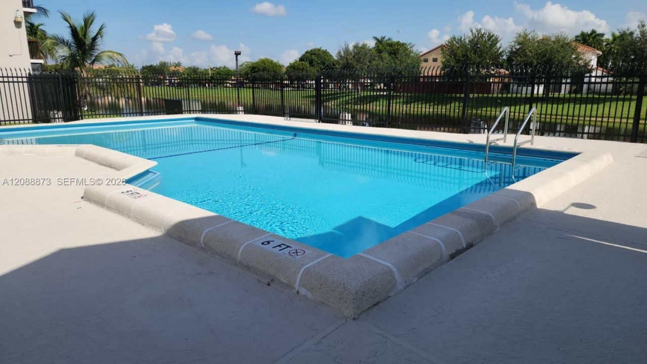 10115 NW 9th St Cir , Unit 6-106, Miami, FL 33172 Photo