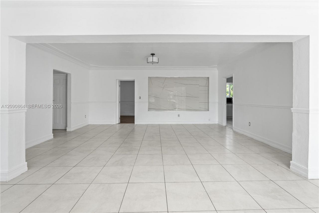 580 Lee Dr, Miami Springs, FL 33166 Photo