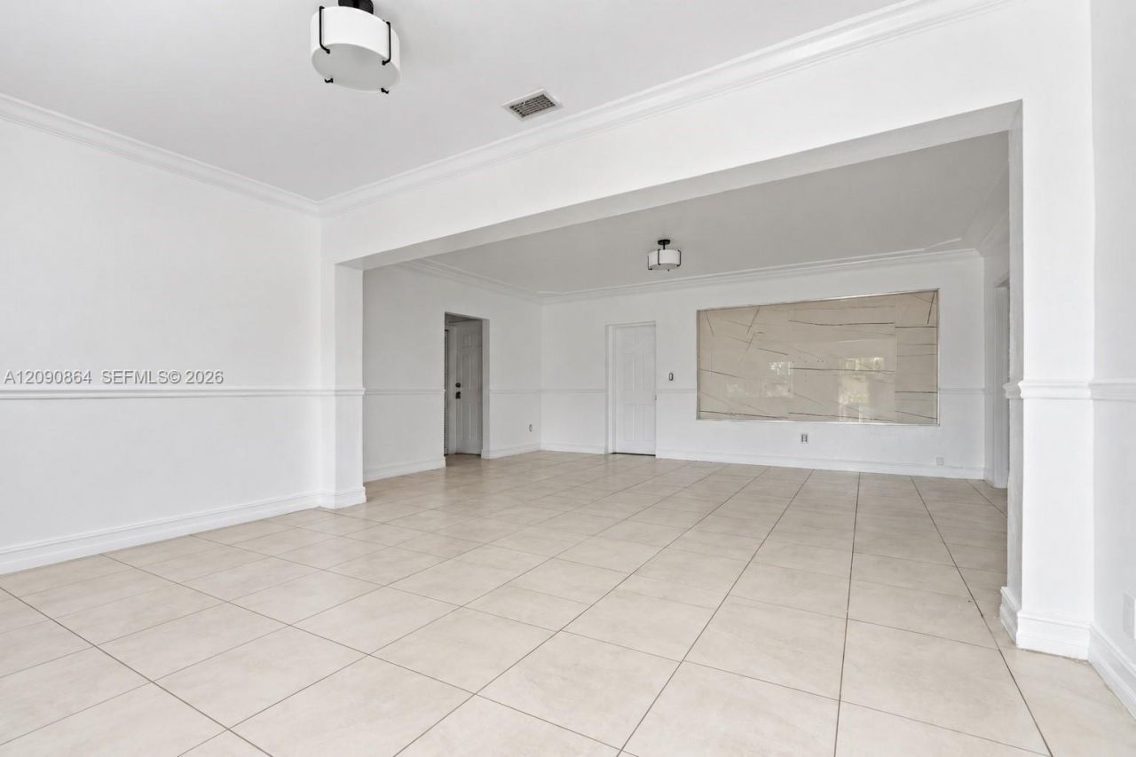 580 Lee Dr, Miami Springs, FL 33166 Photo