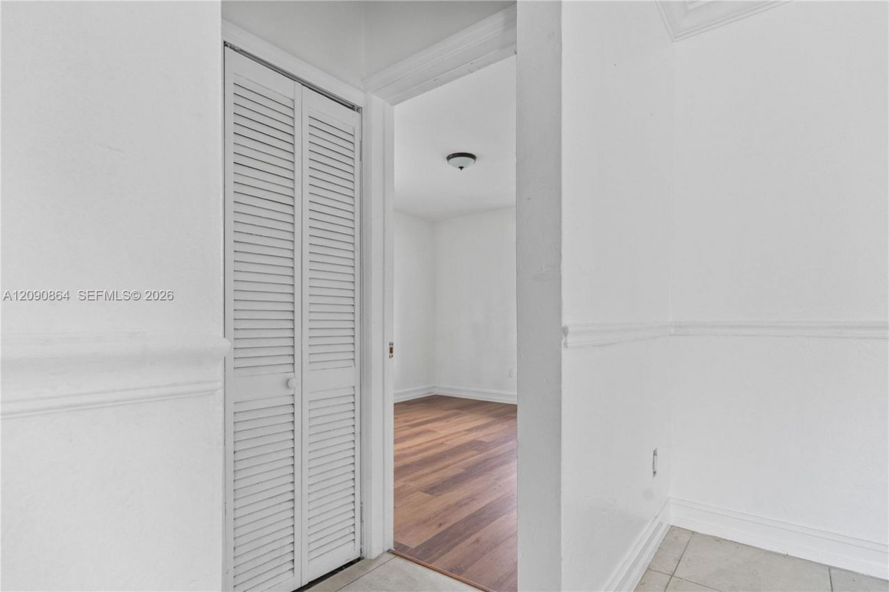 580 Lee Dr, Miami Springs, FL 33166 Photo