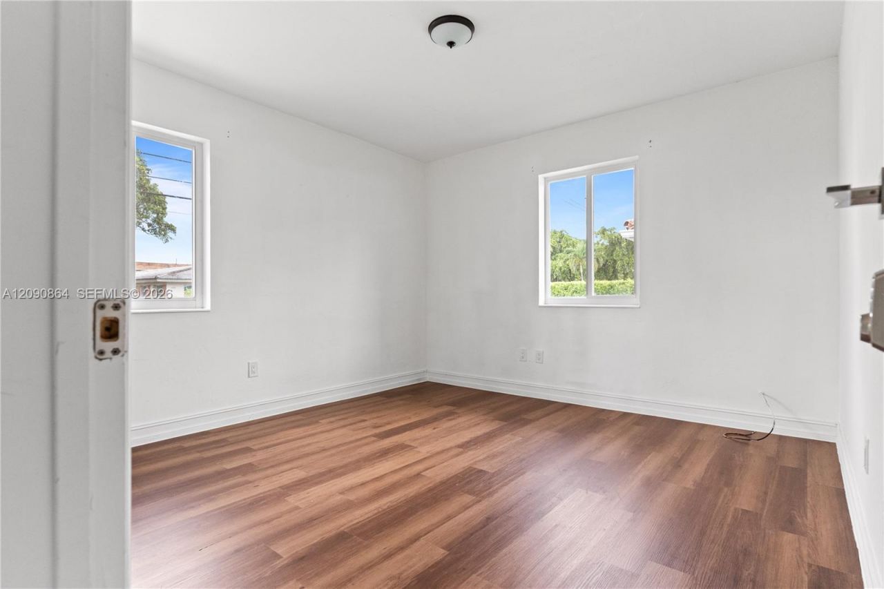 580 Lee Dr, Miami Springs, FL 33166 Photo