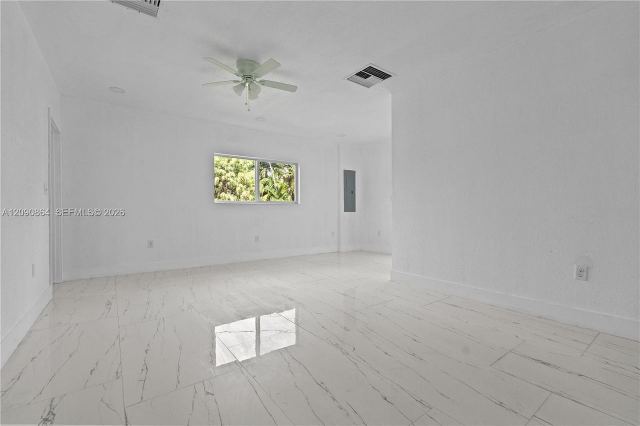 580 Lee Dr, Miami Springs, FL 33166 Photo