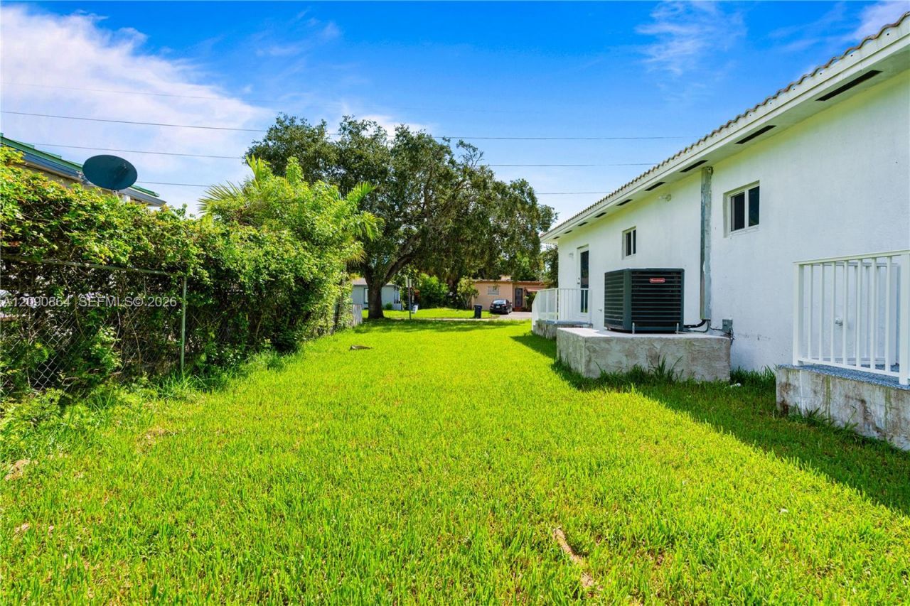 580 Lee Dr, Miami Springs, FL 33166 Photo