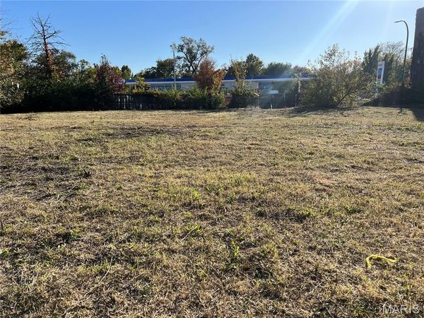 4501 W Dr Martin Luther King Drive , St Louis, MO 63113