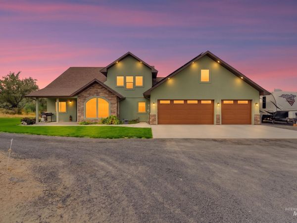 1481 Valley Steppe Dr, Buhl, ID 83316