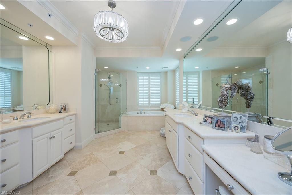 285 Grande Way , Unit 706, Naples, FL 34110 Photo