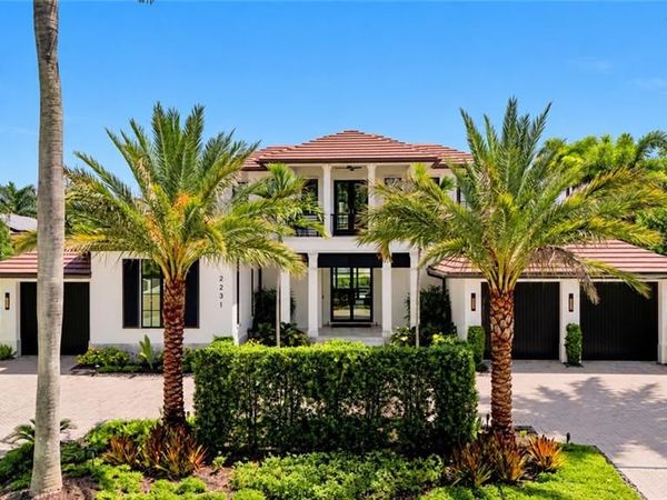 2231 Forrest LN , NAPLES, FL 34102