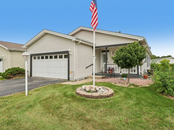 3453 Steeplechase Way , Grayslake, IL 60030