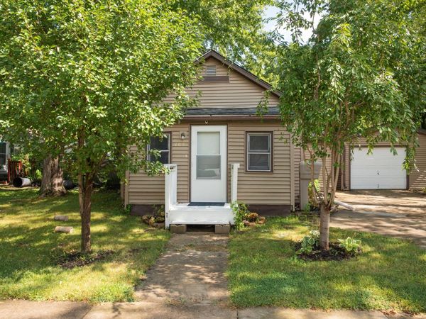 109 S 9th Street , Rochelle, IL 61068