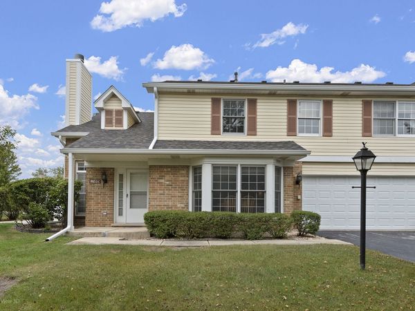 9947 CAMBRIDGE Drive , Unit C, Mokena, IL 60448