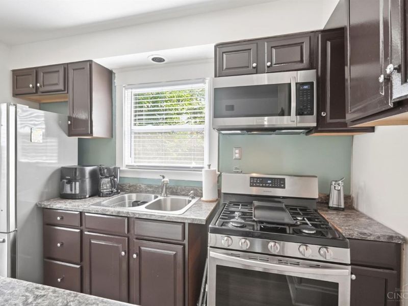 1929 De Armand Avenue, North College Hill, OH 45239 Photo 16