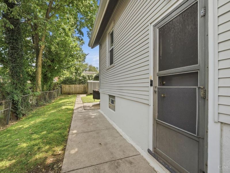 1929 De Armand Avenue, North College Hill, OH 45239 Photo 48