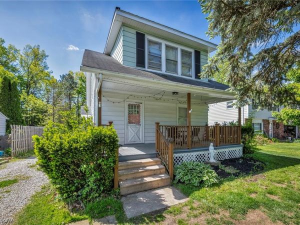 38358 Poplar Drive, Willoughby, OH 44094