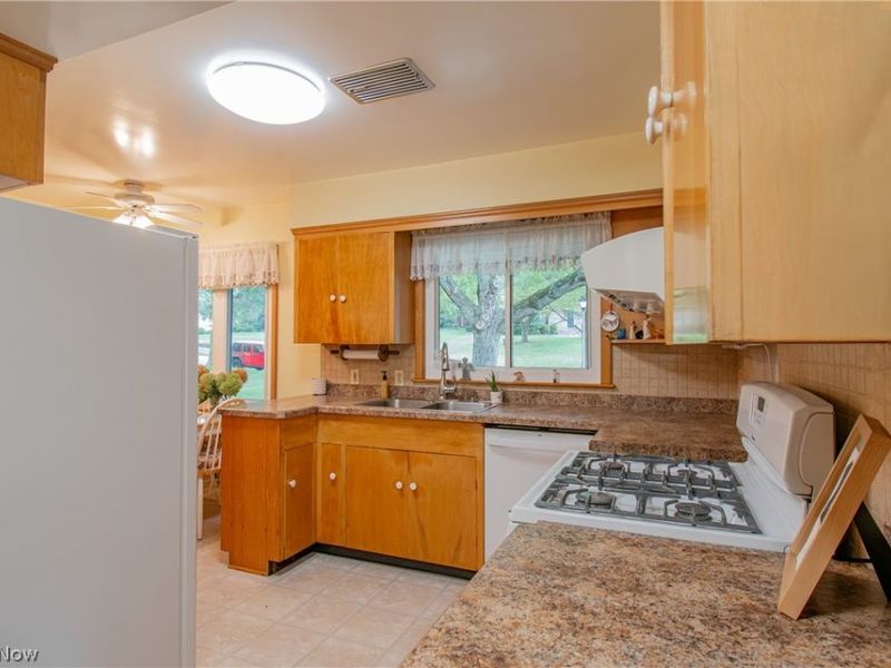 1639 Coventry Road NE, Massillon, OH 44646 Photo 10
