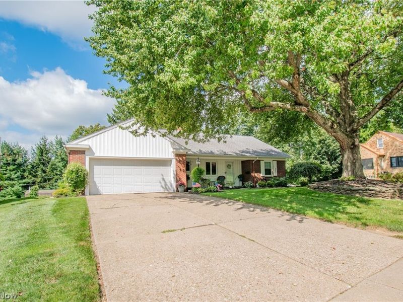 1639 Coventry Road NE, Massillon, OH 44646 Photo 2
