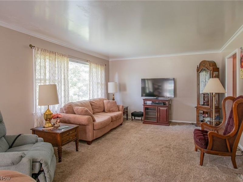 1639 Coventry Road NE, Massillon, OH 44646 Photo 6
