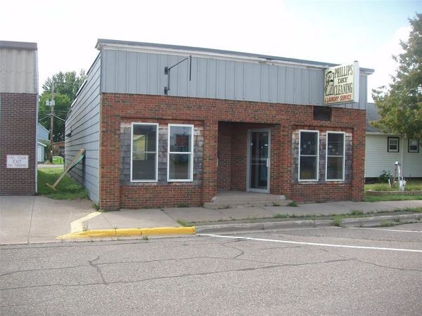 142 S Avon Avenue, Phillips, WI 54555