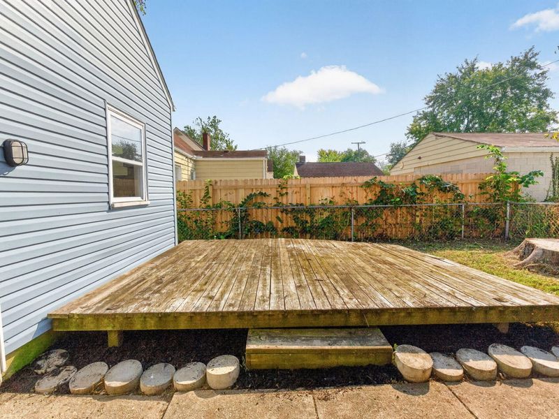 805 Chestershire Road, Columbus, OH 43204 Photo 5