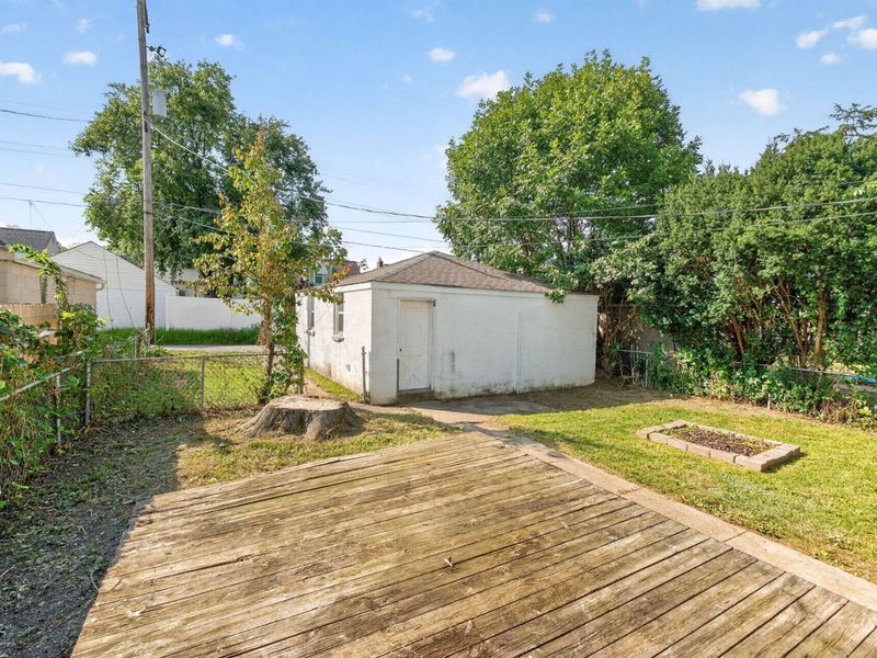 805 Chestershire Road, Columbus, OH 43204 Photo 6