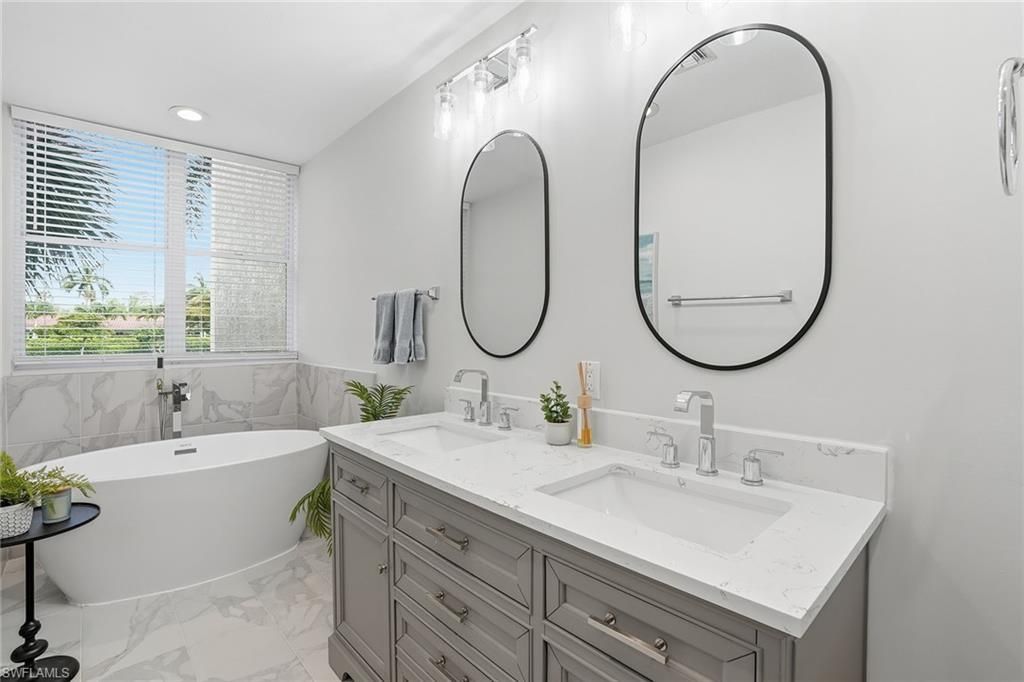 6549 Marissa Loop, Unit 23, Naples, FL 34108 Photo