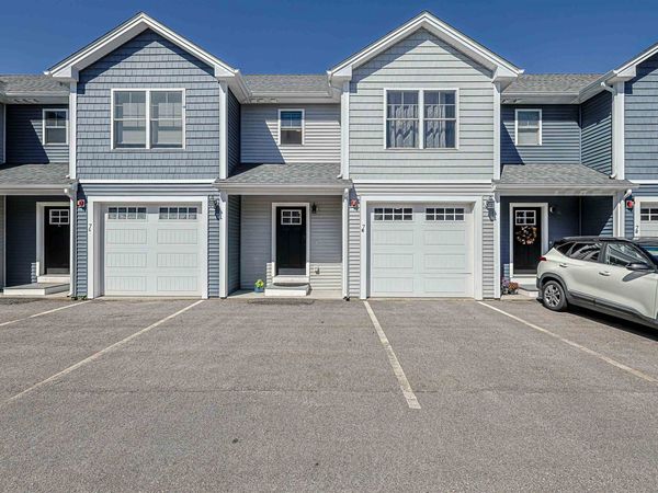 7 Dumaine Avenue, Unit K, Nashua, NH 03063