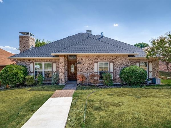 1404 Chesterfield Drive, Carrollton, TX 75007