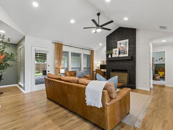 425 Kirkwood Drive, Lewisville, TX 75067