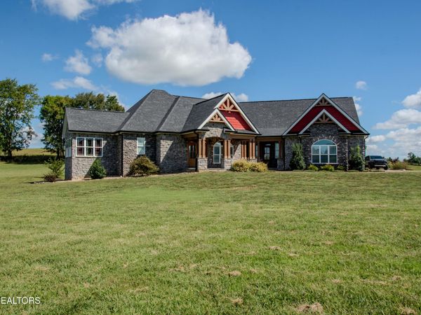 672 Winding Creek Way, Walland, TN 37886