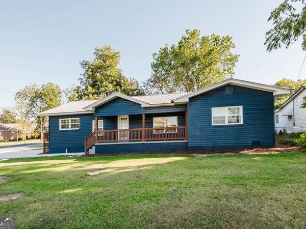69 Liberty Street, Hawkinsville, GA 31036